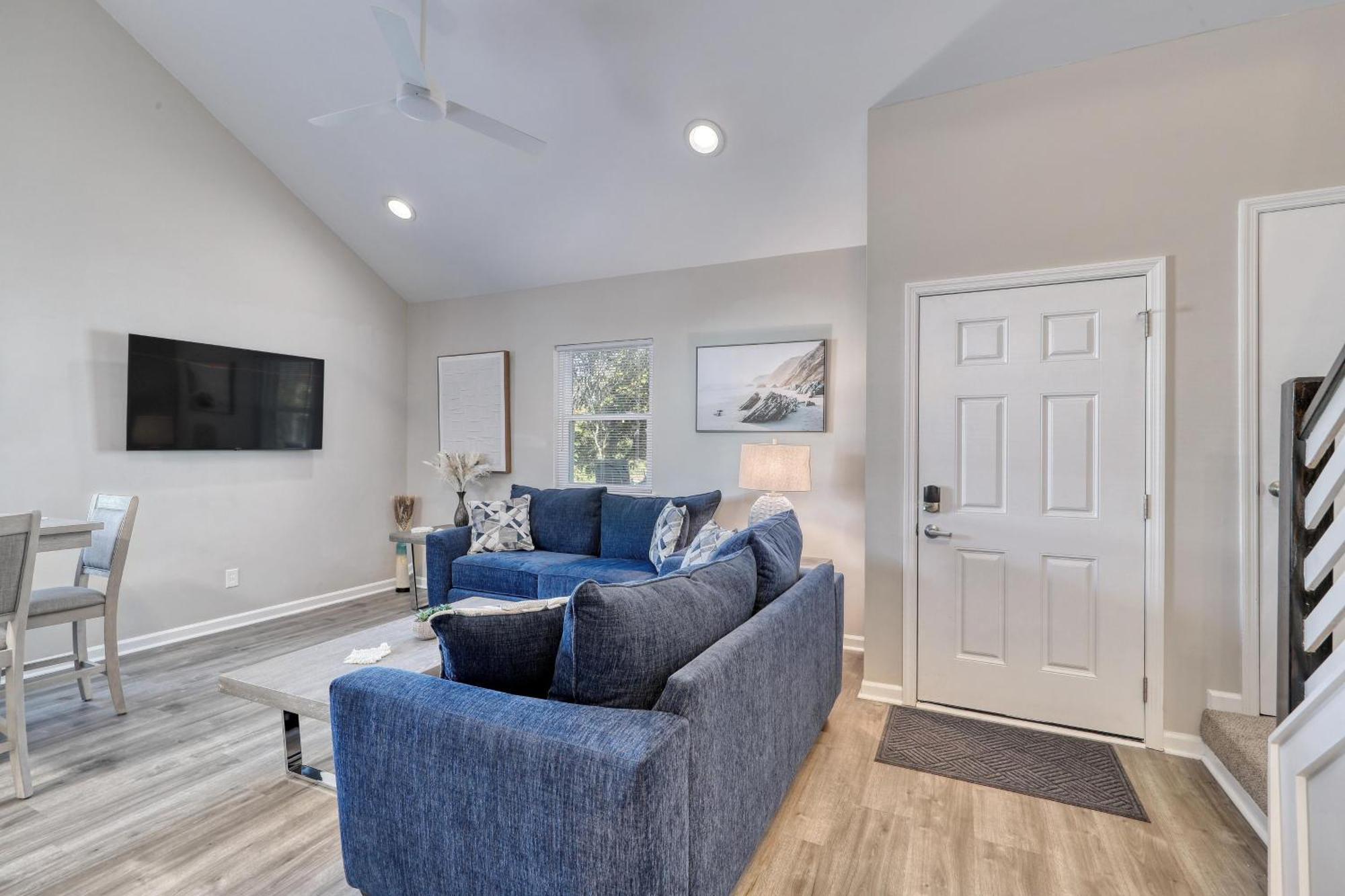 Вилла 1408 Perrin Dr, Unit D - Ocean Walk Sleeps 8 Миртл-Бич Экстерьер фото